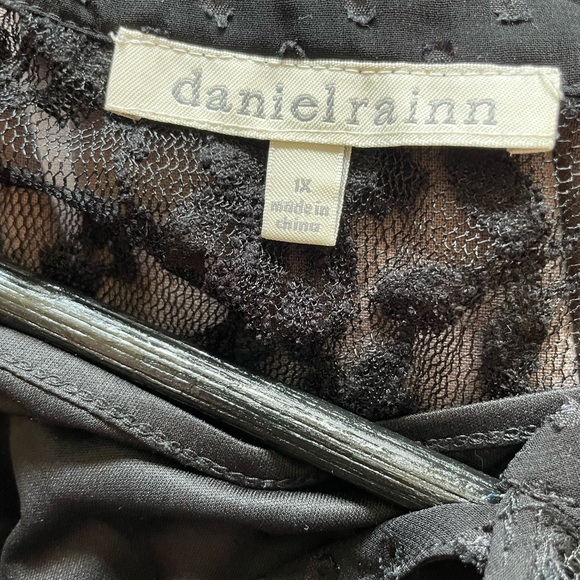 Flowy Blouse with Tank Top - Picture 5 of 8